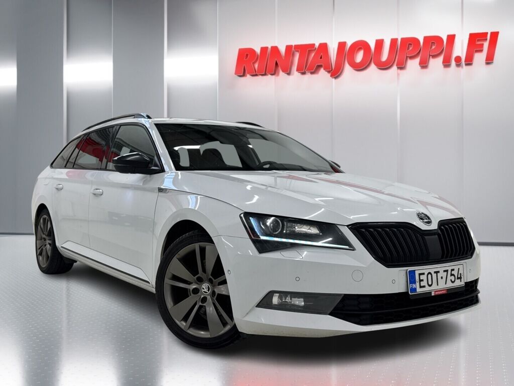 Skoda Superb 2018 Valkoinen