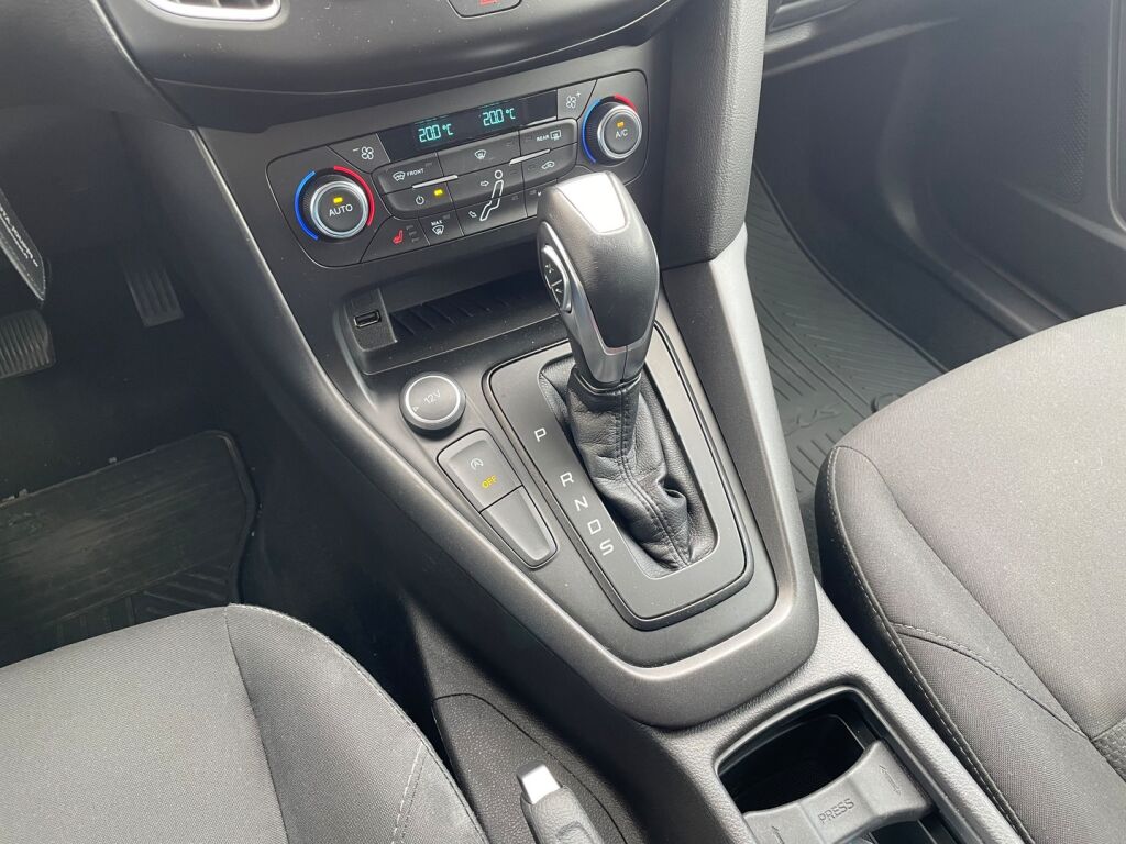 Ford Focus 2018 Harmaa