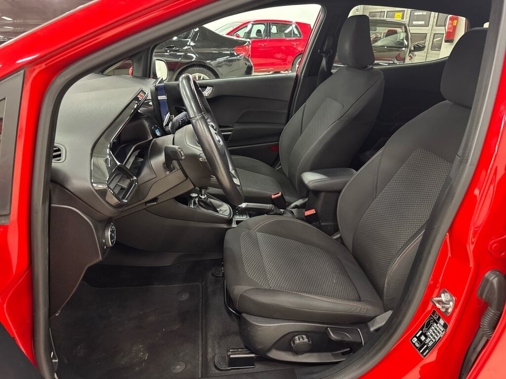 Ford Fiesta 2018 Punainen