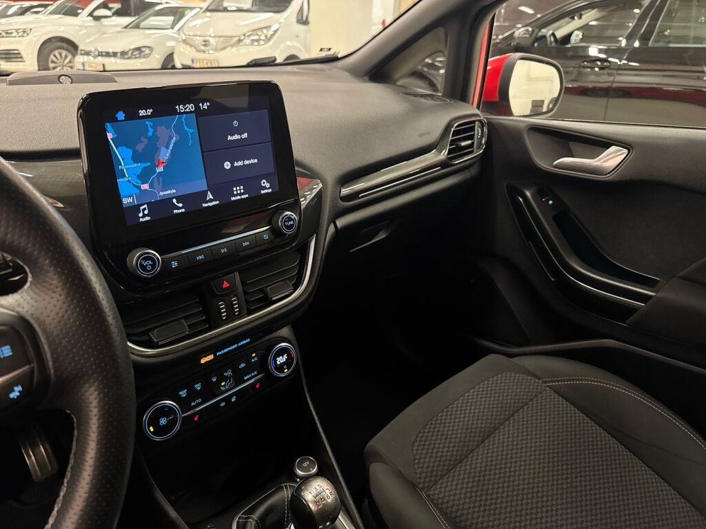 Ford Fiesta 2018 Punainen