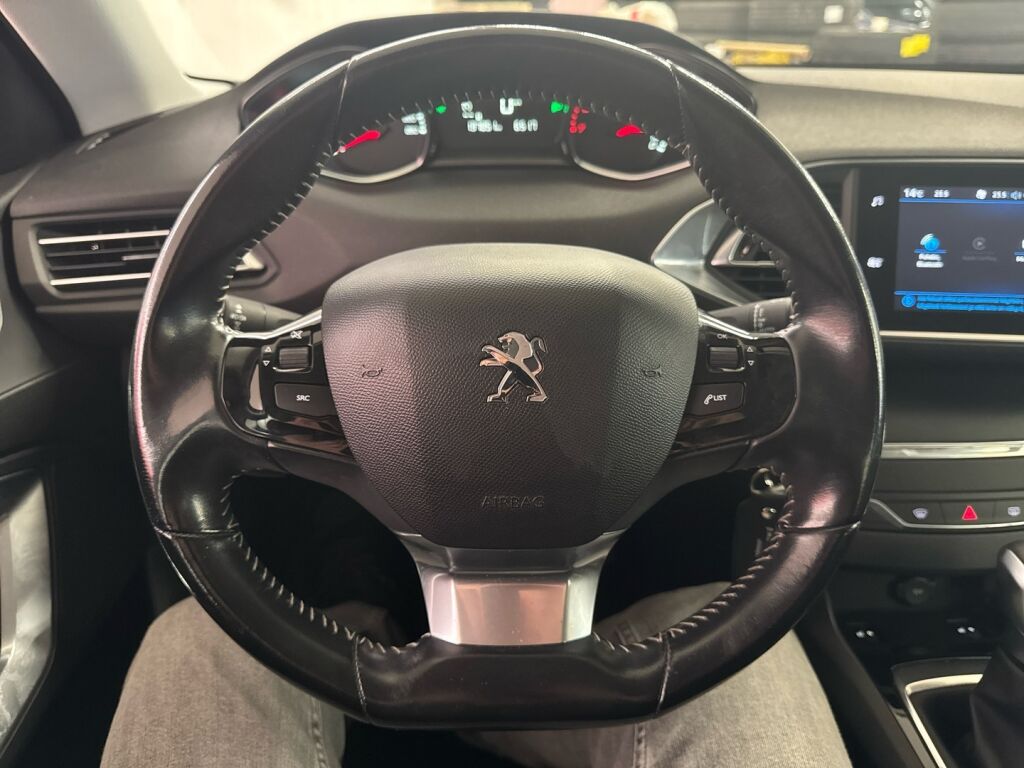 Peugeot 308 2018 Ruskea (beige)
