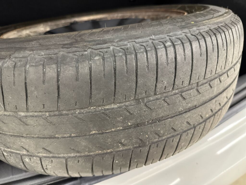 Peugeot 208 2018 Valkoinen