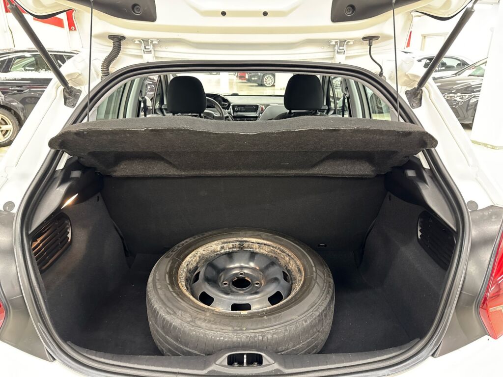 Peugeot 208 2018 Valkoinen