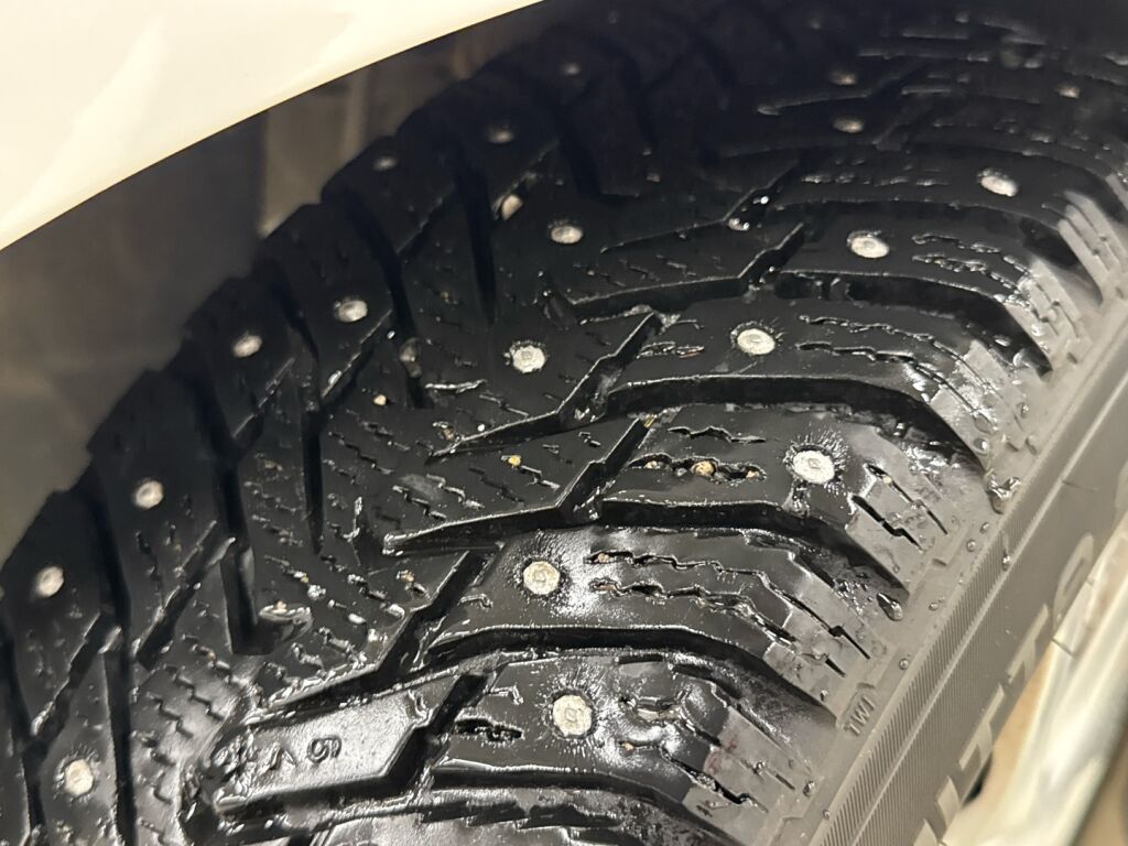 Peugeot 208 2018 Valkoinen