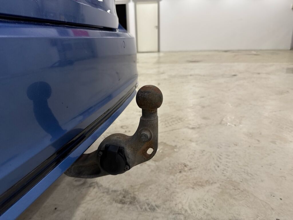 Volvo V90 2018 Sininen