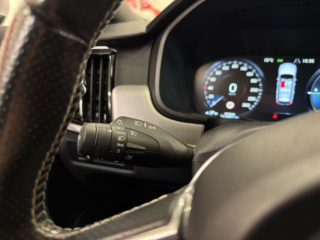 Volvo V90 2018 Sininen