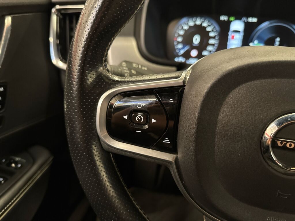 Volvo V90 2018 Sininen