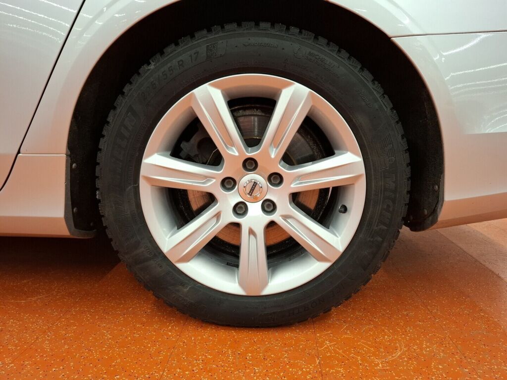 Volvo V90 2017 Harmaa