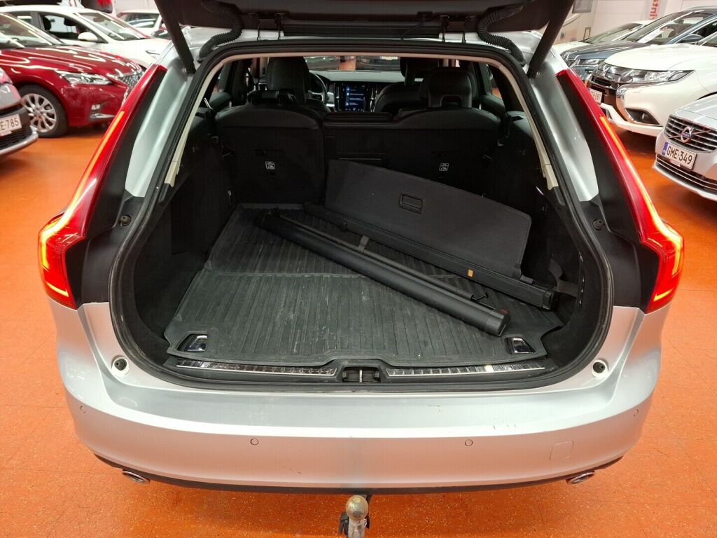 Volvo V90 2017 Harmaa