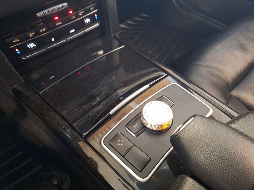 Mercedes-Benz E 2010 Harmaa