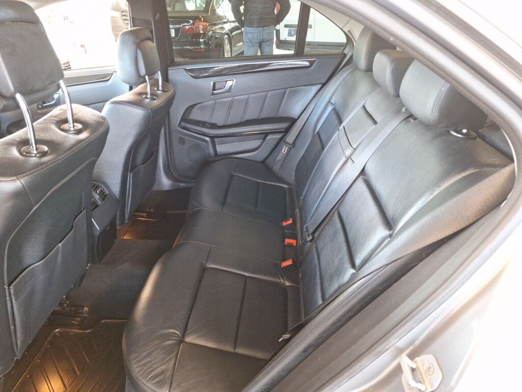 Mercedes-Benz E 2010 Harmaa