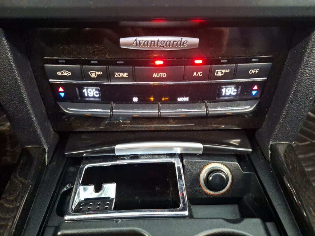 Mercedes-Benz E 2010 Harmaa