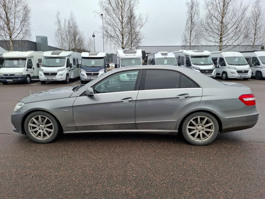 Mercedes-Benz E 2010 Harmaa