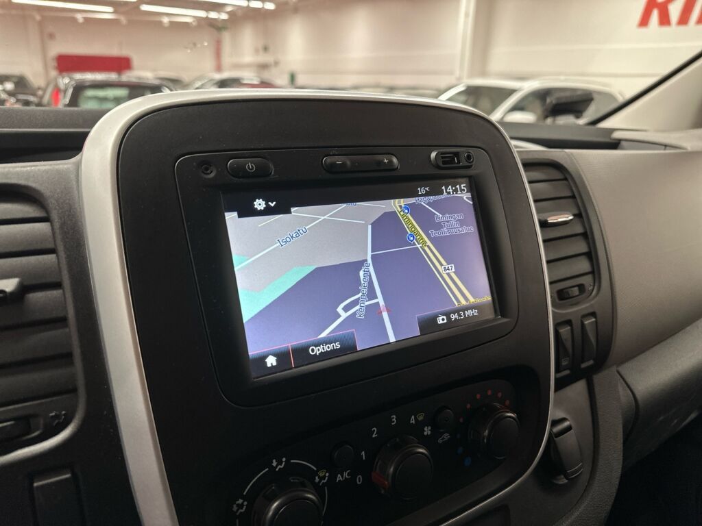 Renault Trafic 2018 Valkoinen