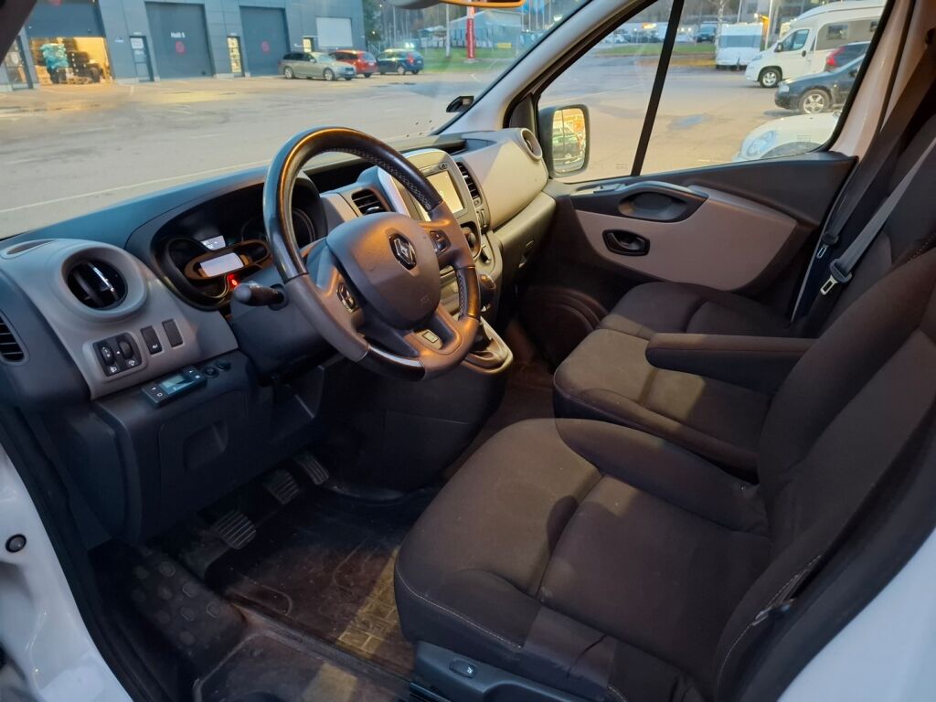 Renault Trafic 2018 Valkoinen