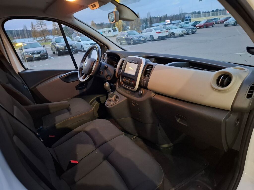 Renault Trafic 2018 Valkoinen