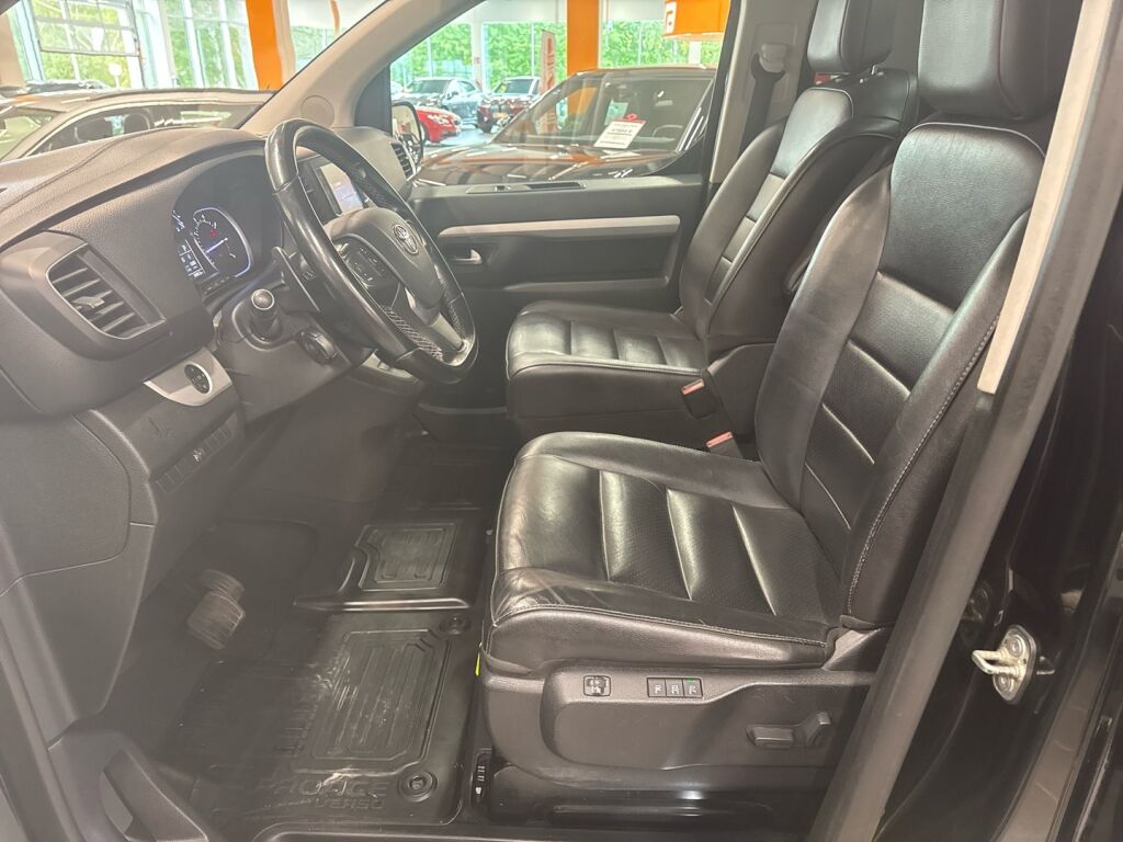 Toyota Proace Verso 2018 Musta