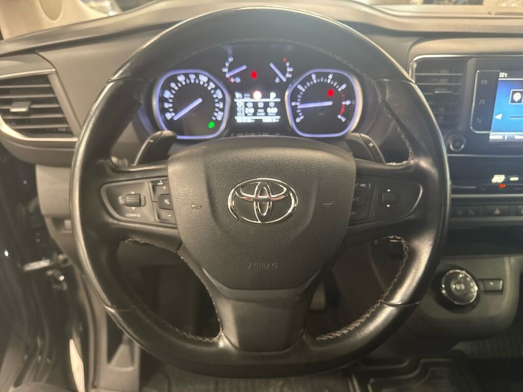 Toyota Proace Verso 2018 Musta