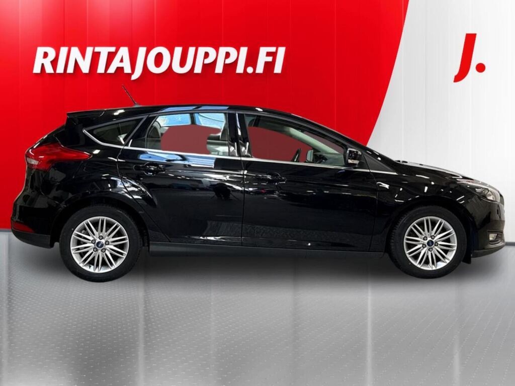 Ford Focus 2018 Musta