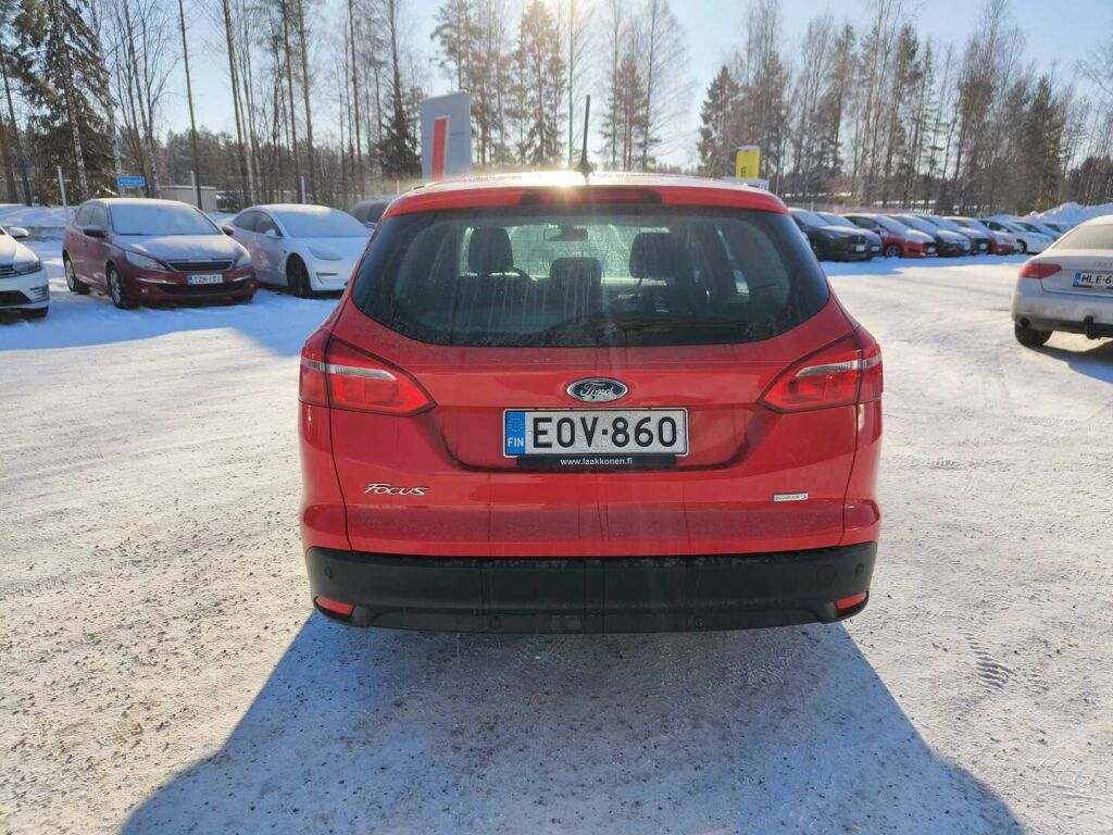 Ford Focus 2018 Punainen