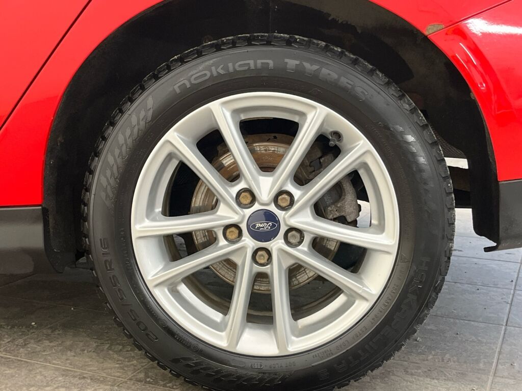 Ford Focus 2018 Punainen
