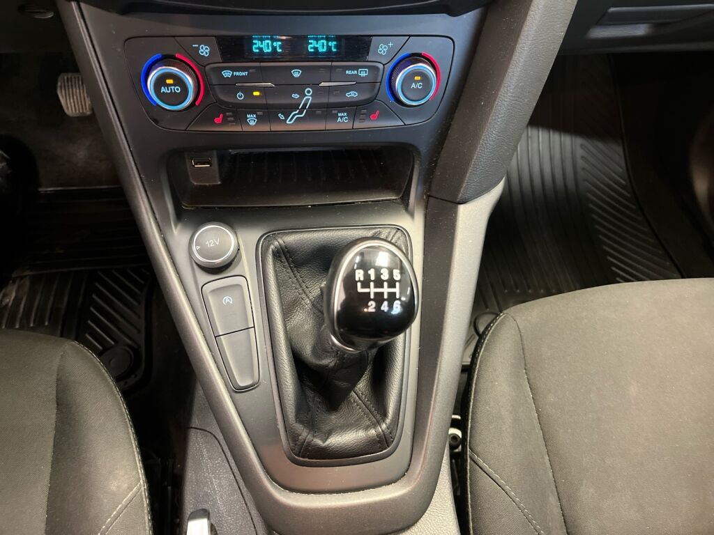 Ford Focus 2018 Punainen