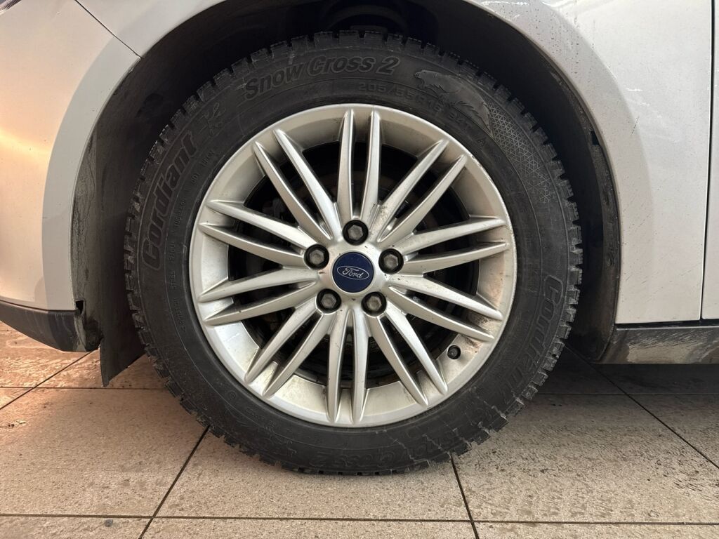 Ford Focus 2018 Harmaa