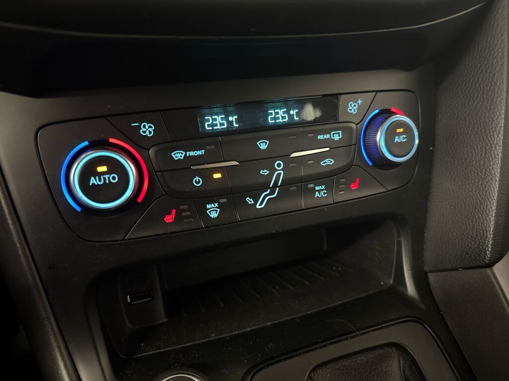 Ford Focus 2018 Harmaa