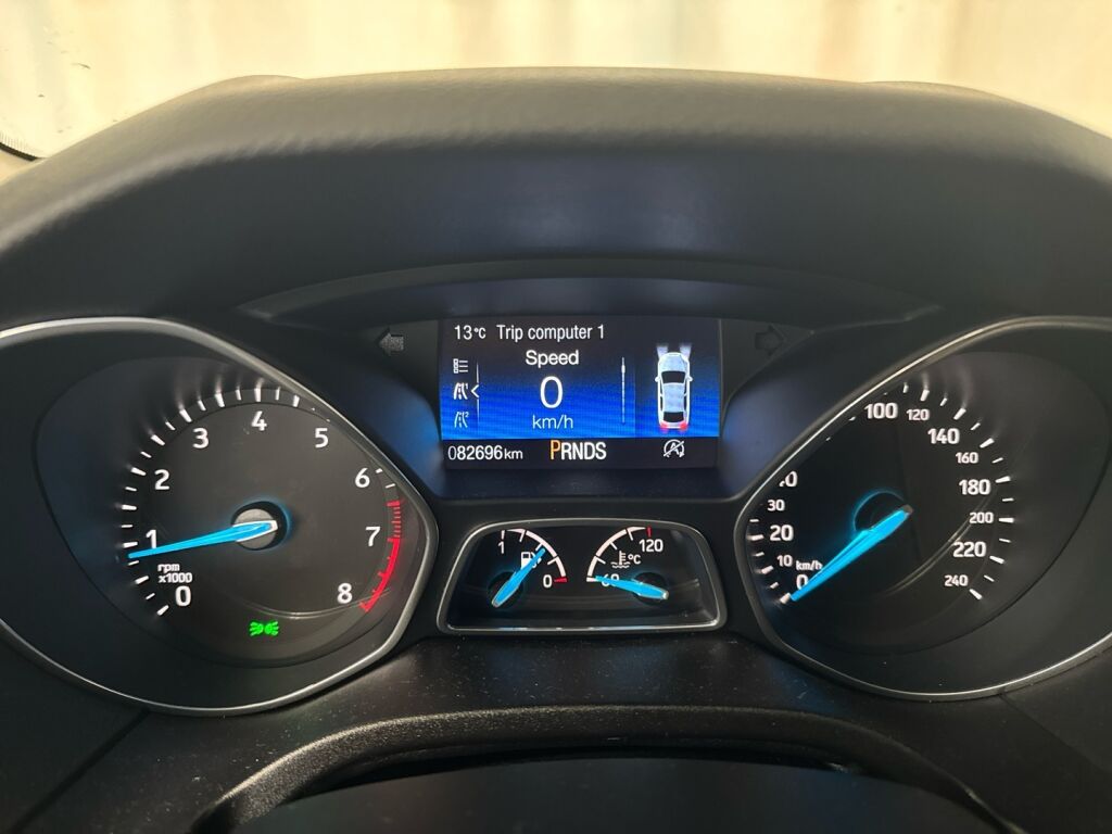 Ford Focus 2018 Harmaa