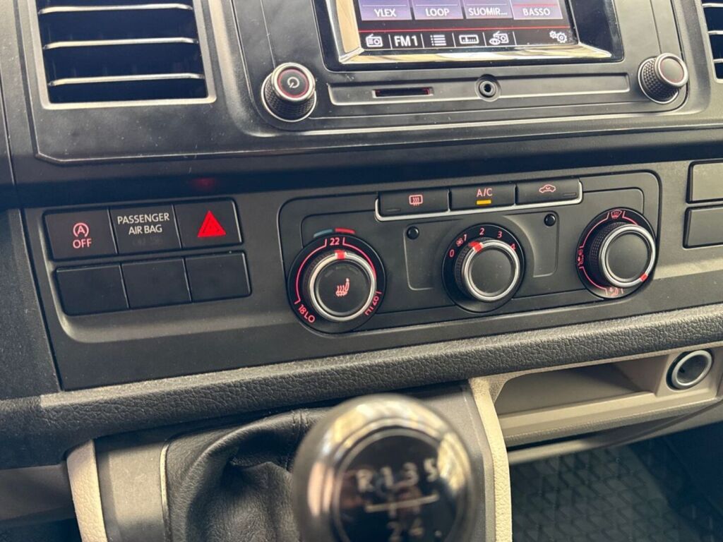 Volkswagen Transporter 2018 Valkoinen