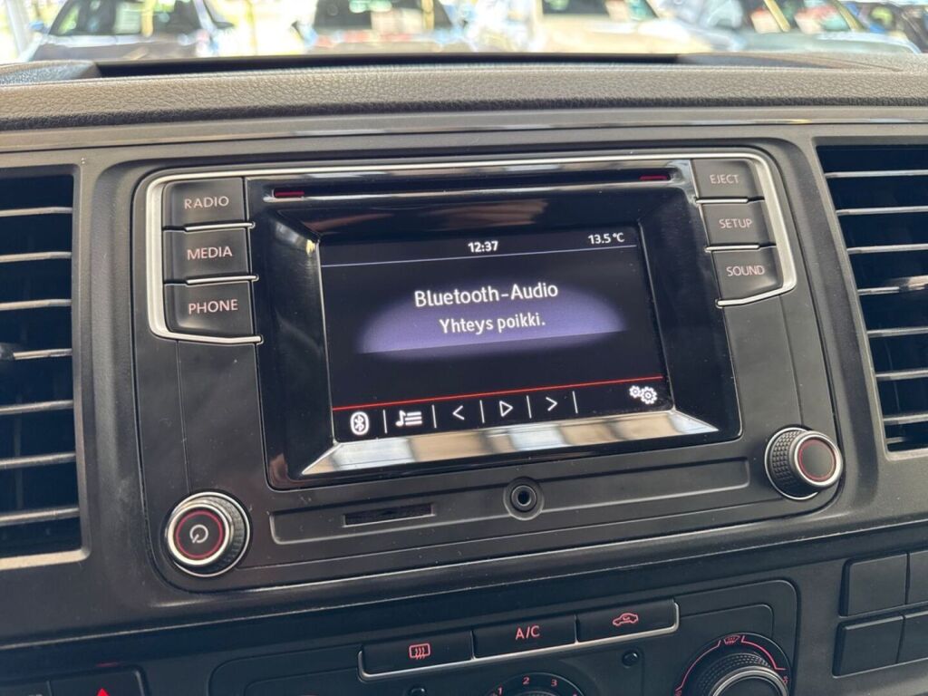 Volkswagen Transporter 2018 Valkoinen