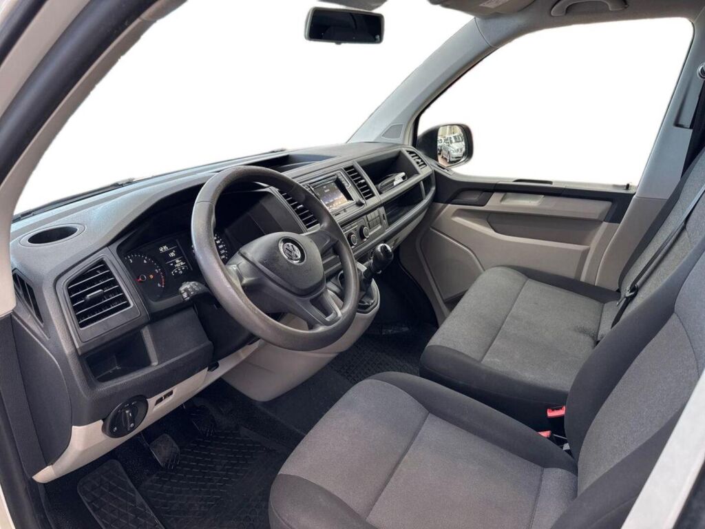Volkswagen Transporter 2018 Valkoinen