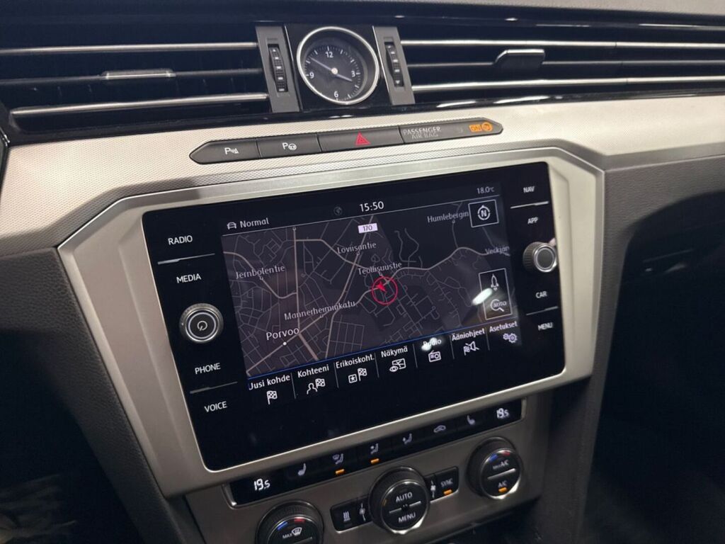 Volkswagen Passat 2018 Harmaa