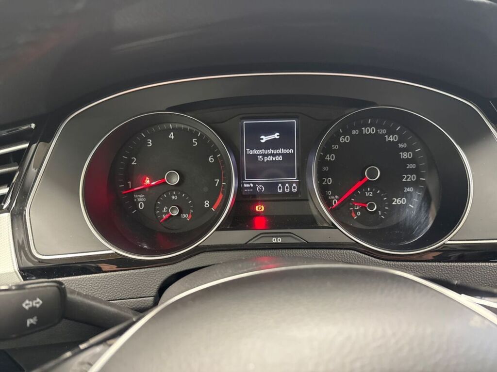 Volkswagen Passat 2018 Harmaa