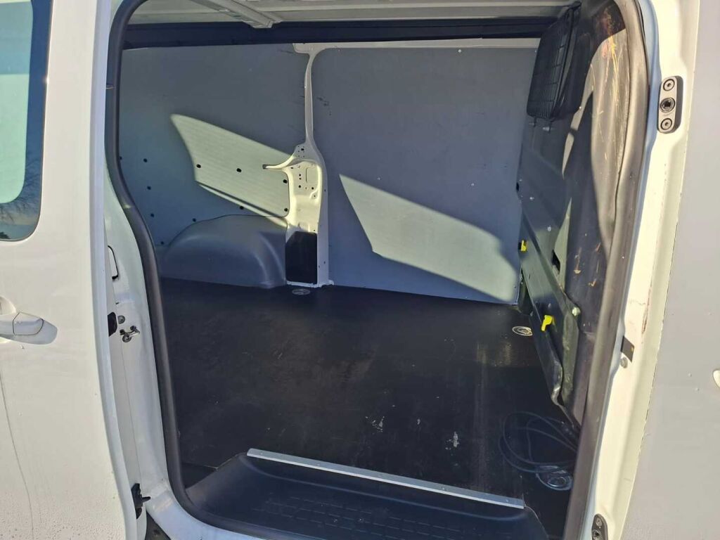 Citroen Jumpy 2018 Valkoinen