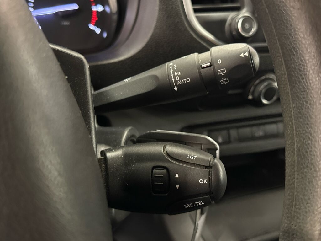 Citroen Jumpy 2018 Valkoinen