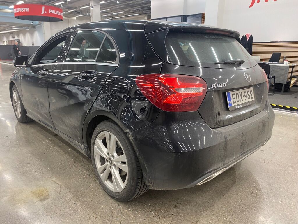 Mercedes-Benz A 2017 Musta