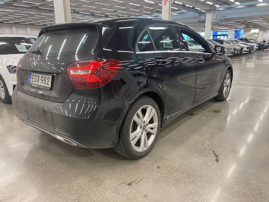 Mercedes-Benz A 2017 Musta