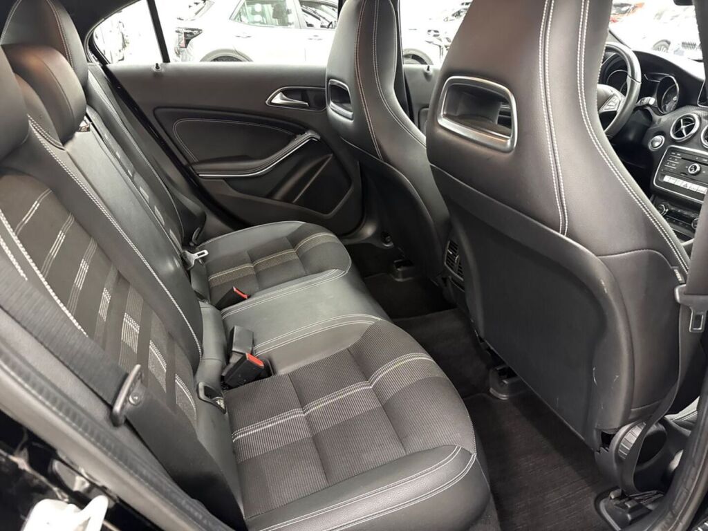 Mercedes-Benz A 2017 Musta