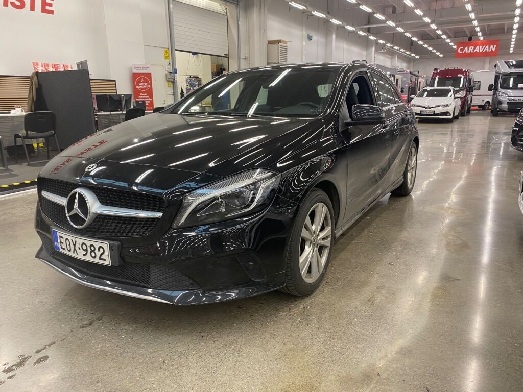 Mercedes-Benz A 2017 Musta