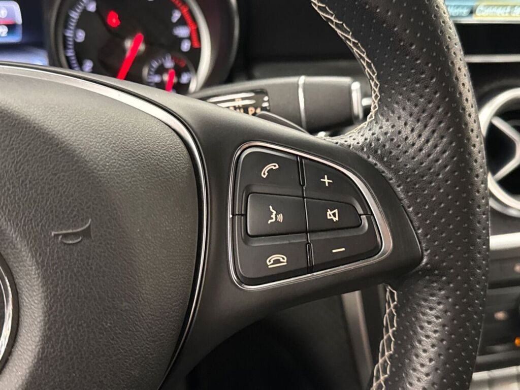 Mercedes-Benz A 2017 Musta