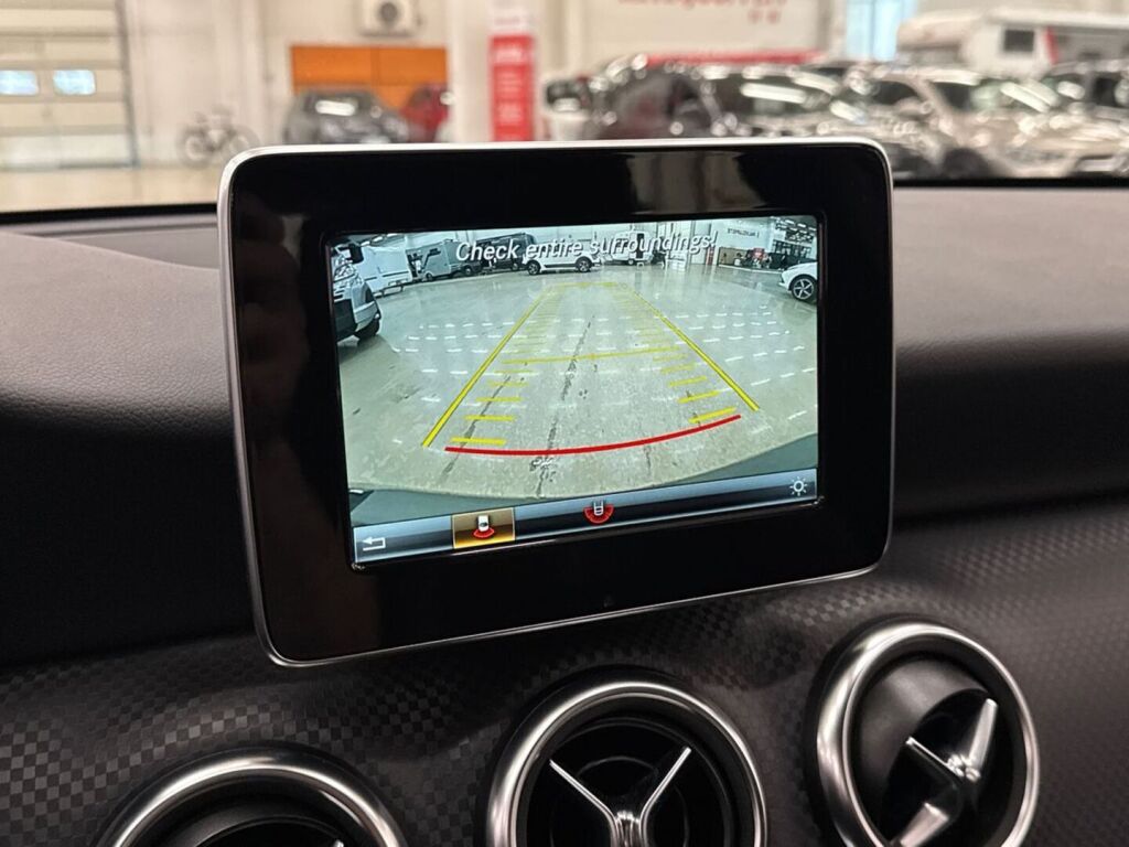 Mercedes-Benz A 2017 Musta