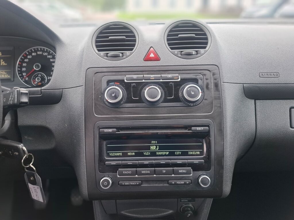 Volkswagen Caddy 2011 Punainen