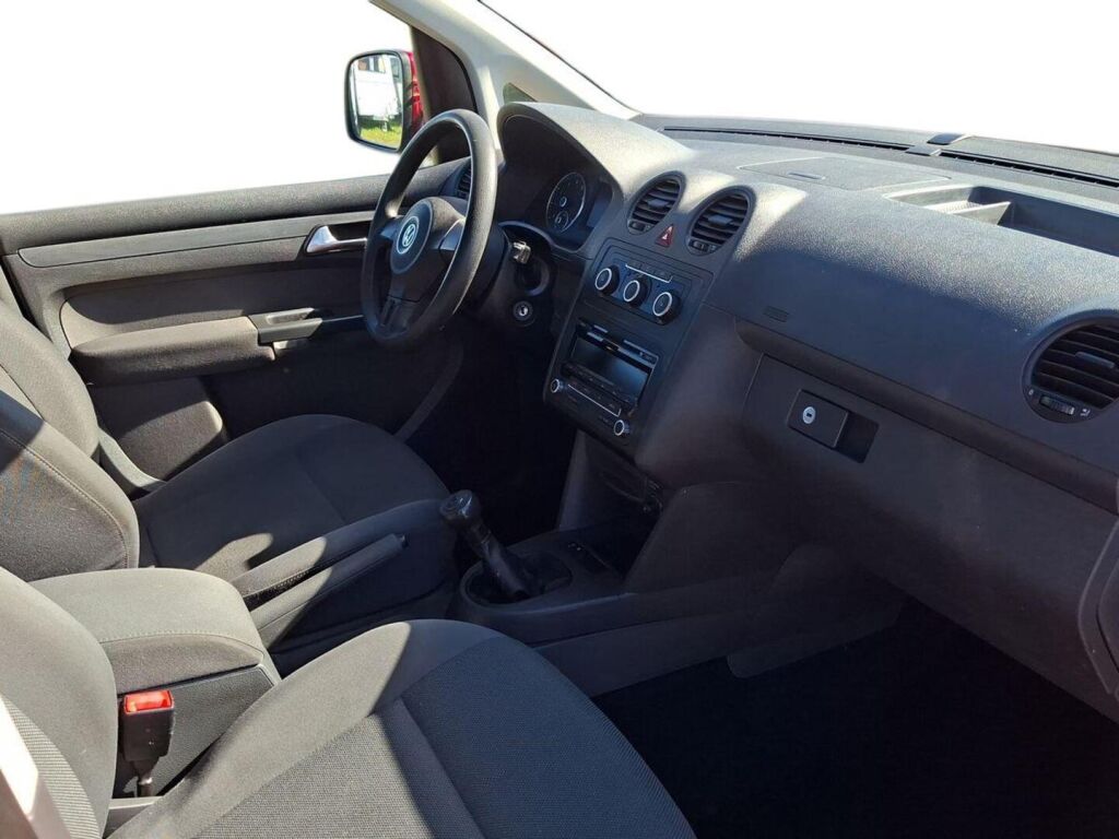 Volkswagen Caddy 2011 Punainen