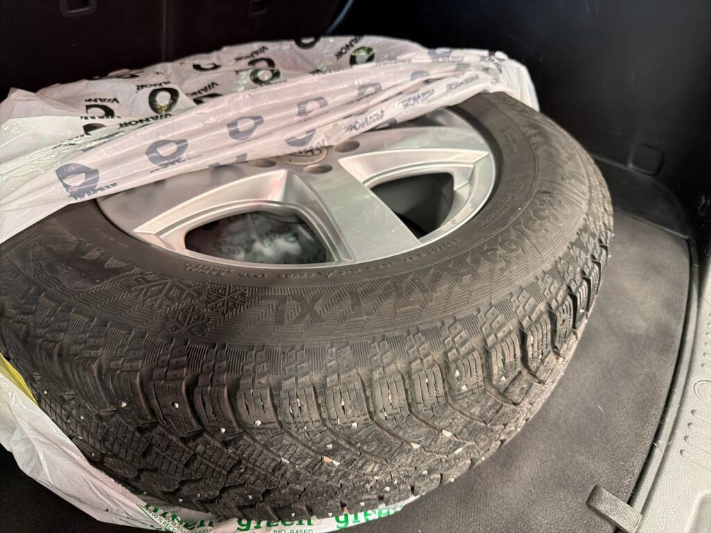 Kia Sorento 2011 Musta