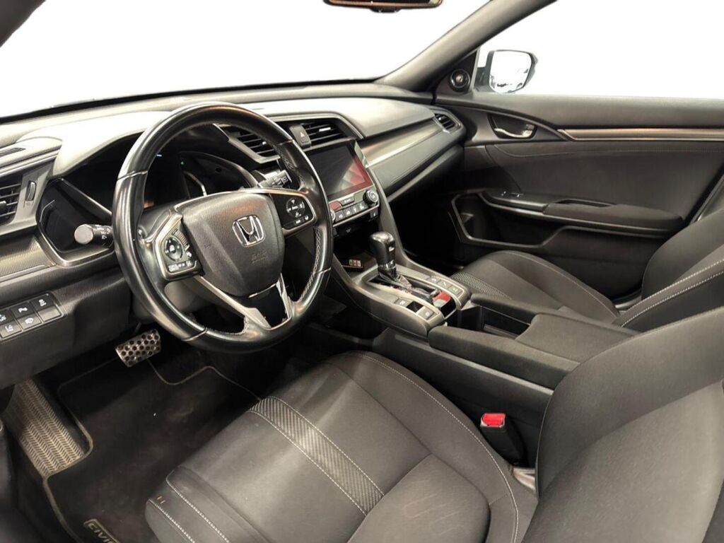 Honda Civic 2018 Valkoinen