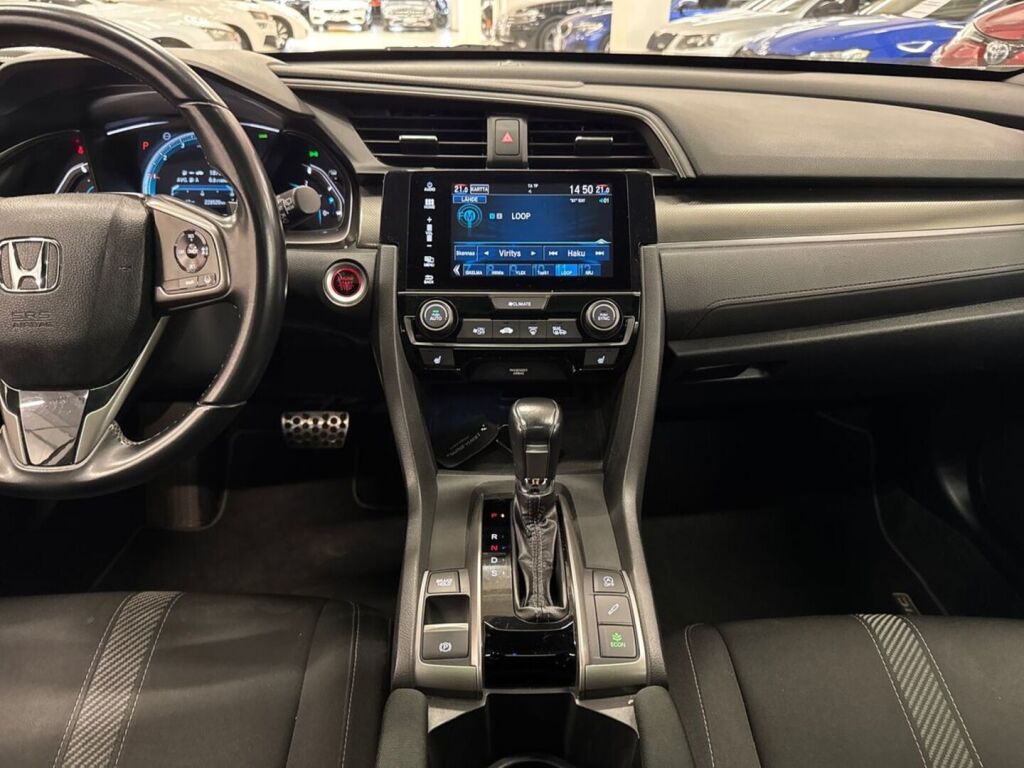 Honda Civic 2018 Valkoinen