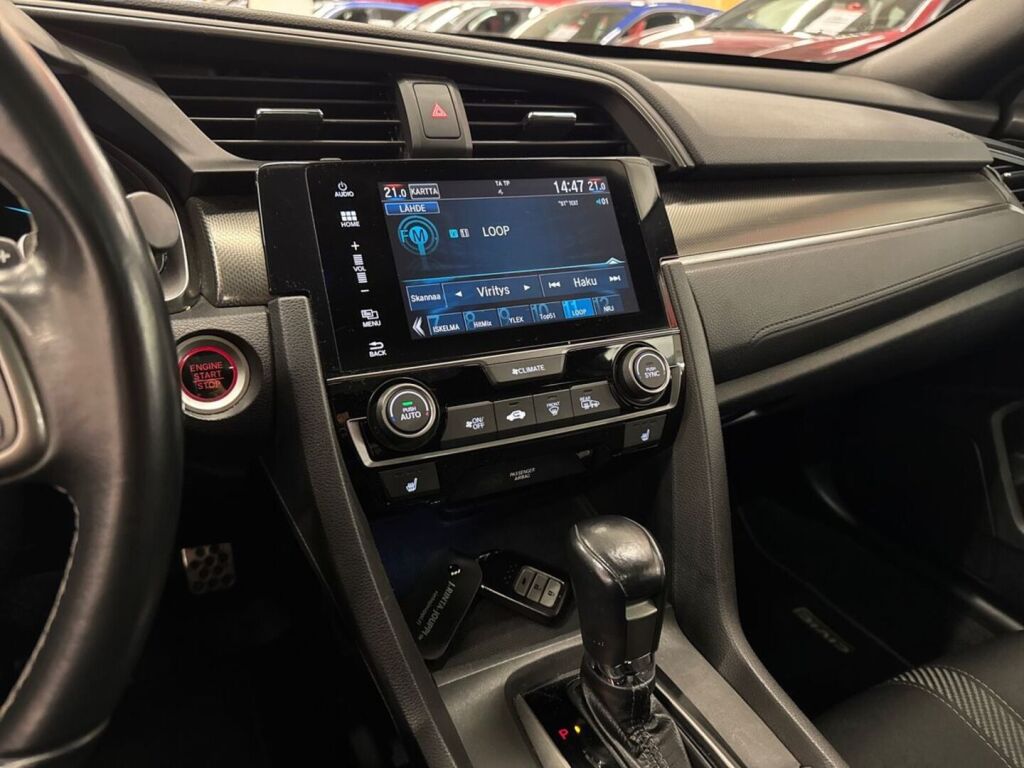 Honda Civic 2018 Valkoinen