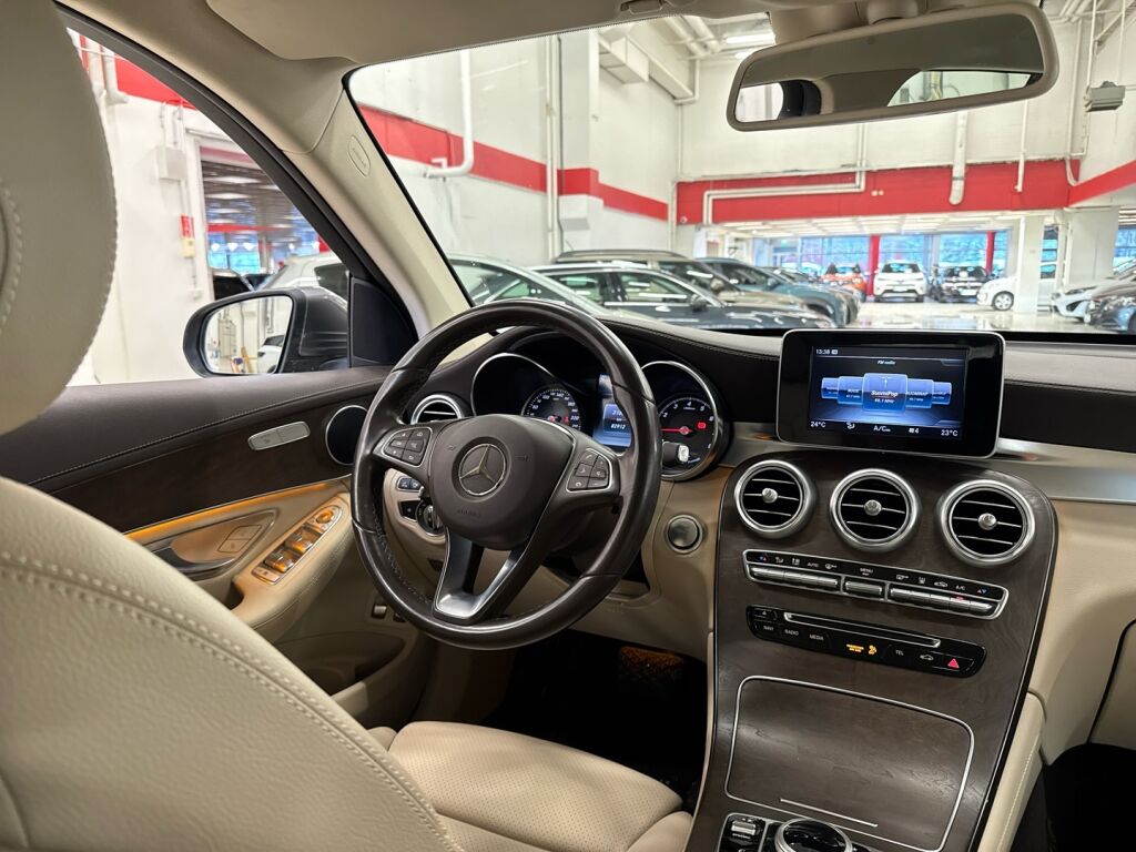 Mercedes-Benz GLC 2017 Harmaa