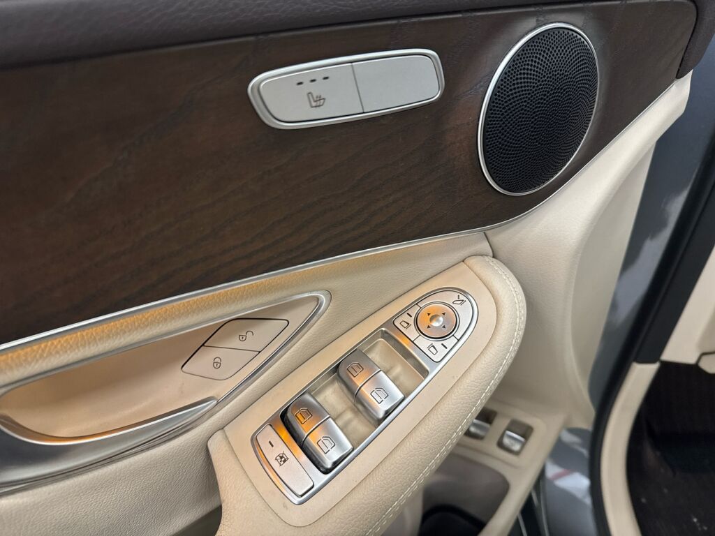 Mercedes-Benz GLC 2017 Harmaa